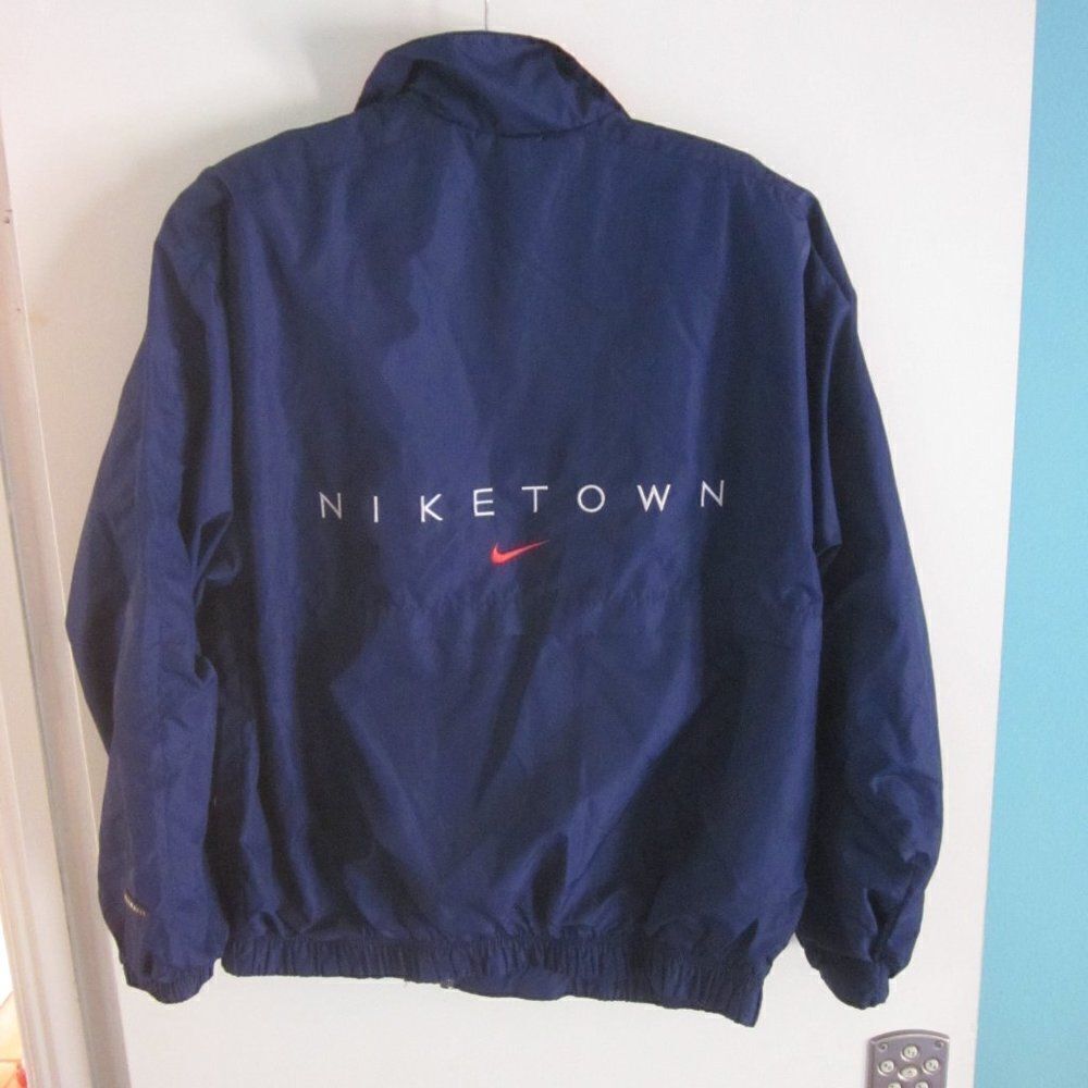 VINTAGE Niketown Womens Size  Medium Employee Tracksuit Uniform 80’s / 90’s